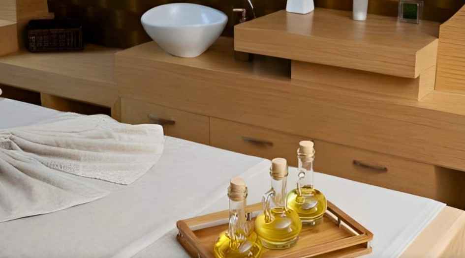 Raunak-Fortuna-Amenities-Massage-Room